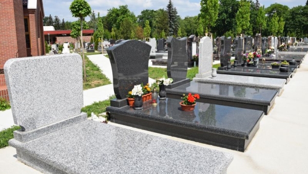  Sprawdź, dlaczego granit jest najlepszym materiałem na nagrobki